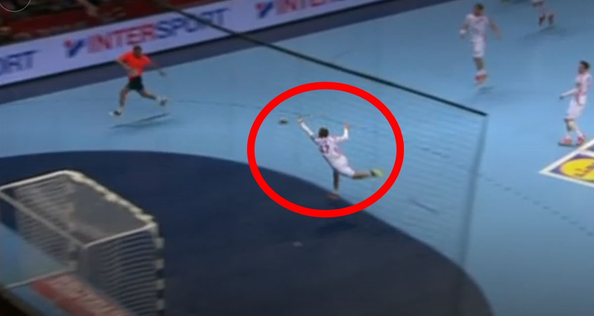 LETI, LETI ČUPKO Pogledajte kako je u stilu najboljih vratara spasio prazni hrvatski gol
